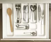 FINISTA CUTLERY TRAY 500-540W X 360-440DMM WHITE TEXTURED