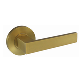 SQUARE STYLE LEVER SET SAT BRASS RETAIL PACK 63MM
